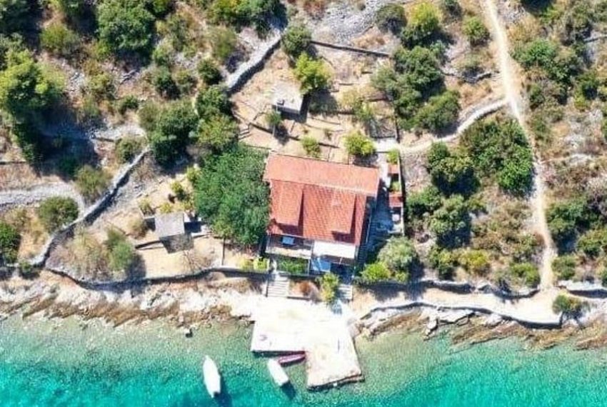 House for sale on an island near Trogir - TG1613 (1)