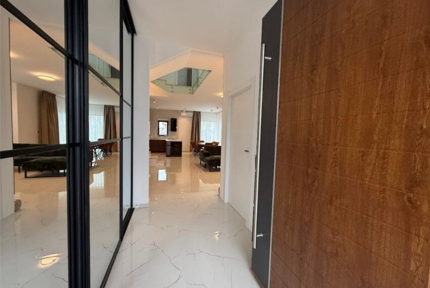 2 entrance (1).jpg
