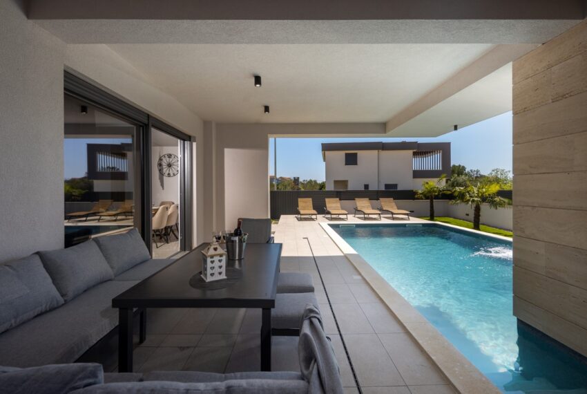 H525 Zaton Villa Pool Sea (18)