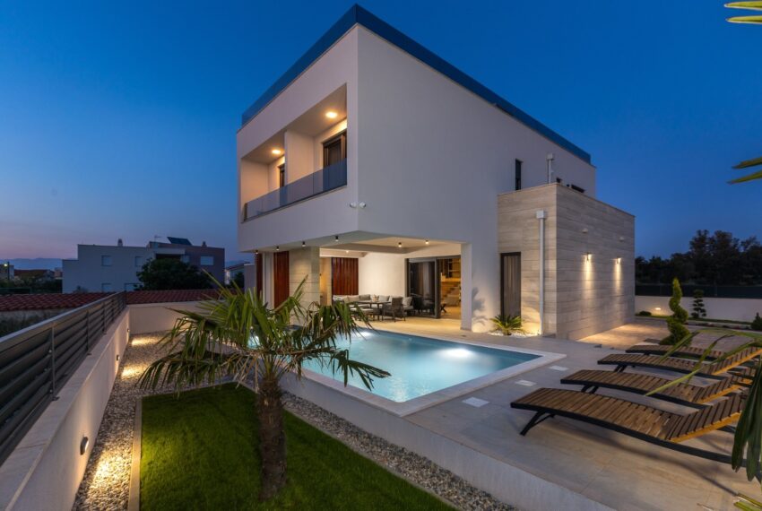 H525 Zaton Villa Pool Sea (2)