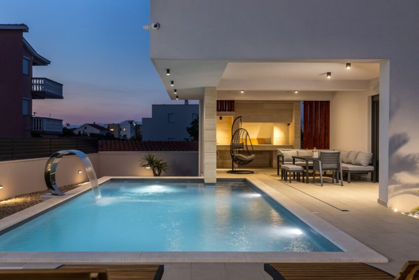 H525 Zaton Villa Pool Sea (3)
