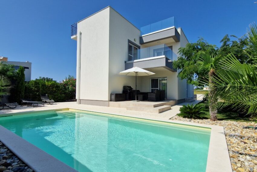 H594 Privlaka House for sale (1)