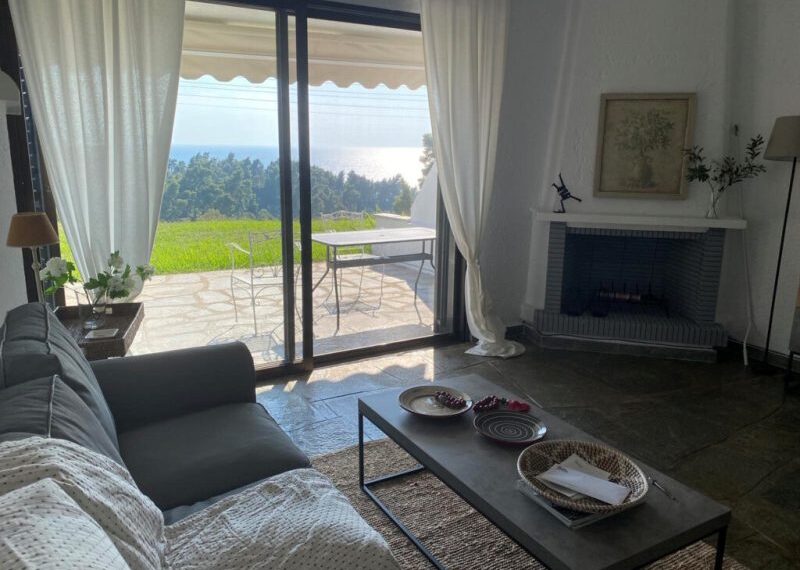LOUNGE-SEA-VIEW-1024x768